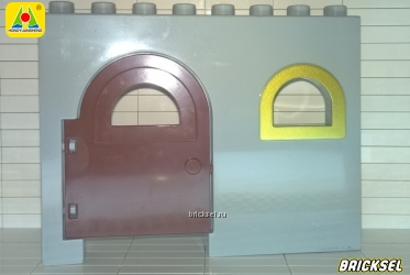 Стена 1х8 с окном и коричневой дверью серая