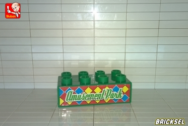 Кубик 2х4 с наклейкой "Парк  развлечений" темно-зеленый