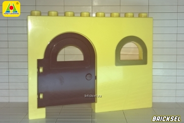 Стена 1х8 с окном светло-желтая и коричневой дверью