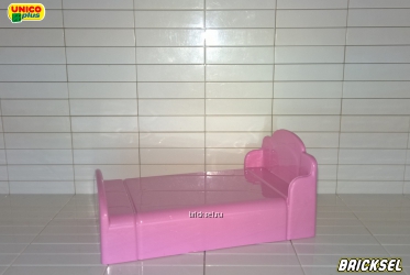 Кровать нежно-розовая