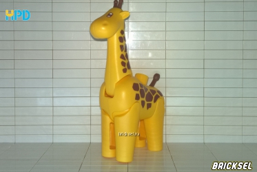 Жираф с подвижной головой, подвижными ногами и продолговатыми глазками