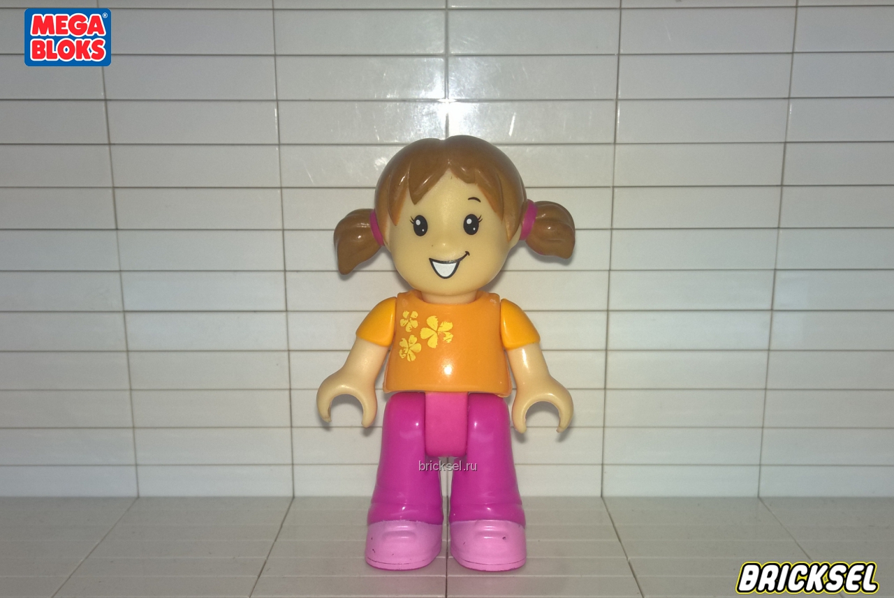 Мега Блокс Девочка с коричневыми волосами собранными в две косички в оранжевой футболке с желтыми цветочками и малиновых брюках, Оригинал MEGA BLOKS