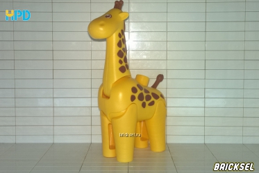 Жираф с подвижной головой, подвижными ногами и круглыми глазками