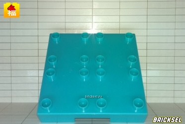 Пластина 6х6 со штырьками по центру и по краям голубая
