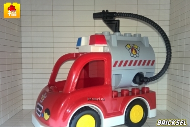 Пожарная машина с цистерной